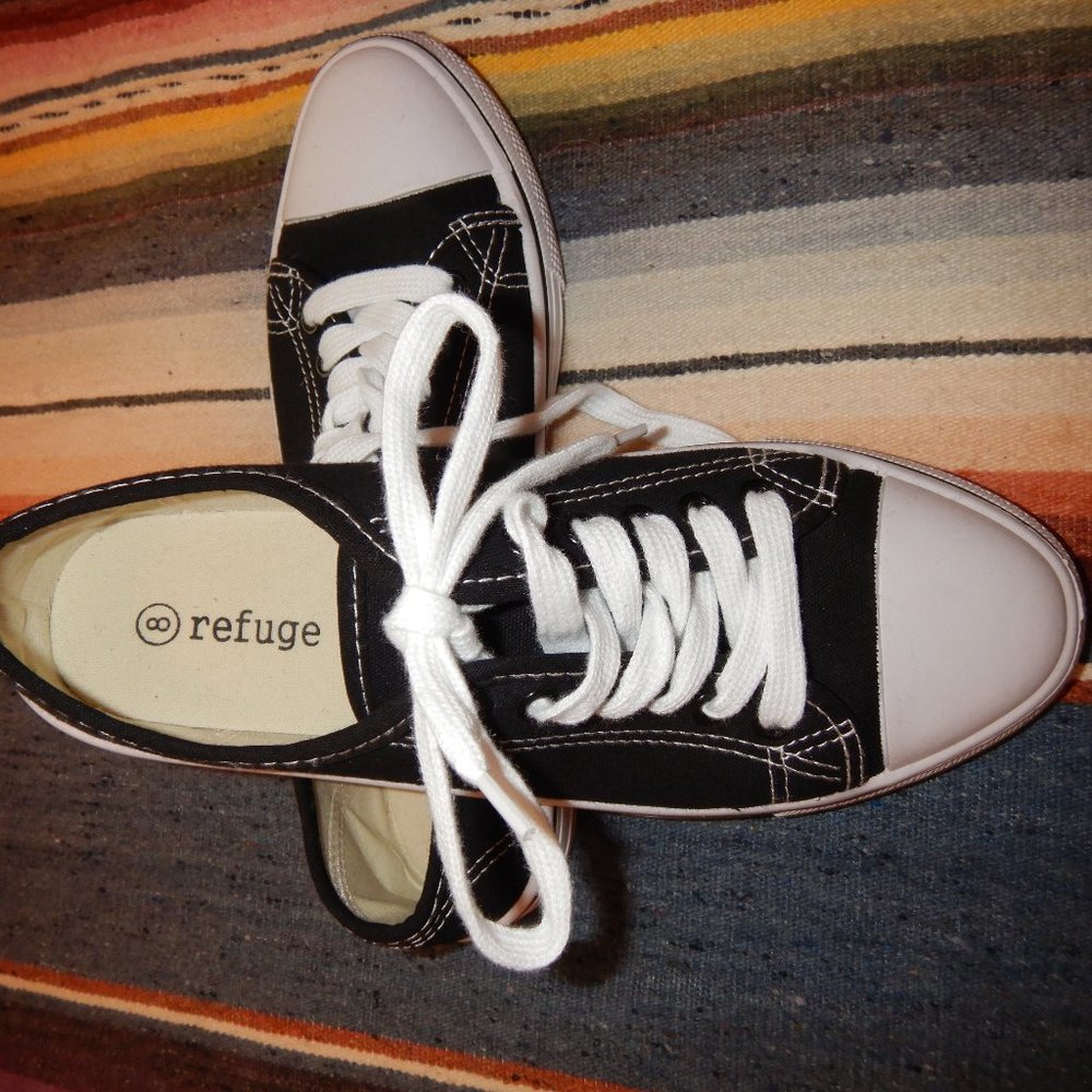 Refuge Athletic Shoes